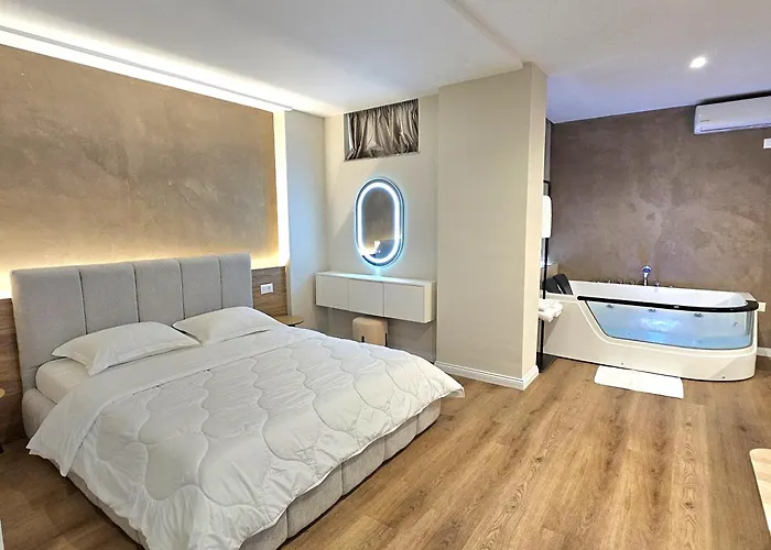 Jacuzzi Living Center 3 Apartament *